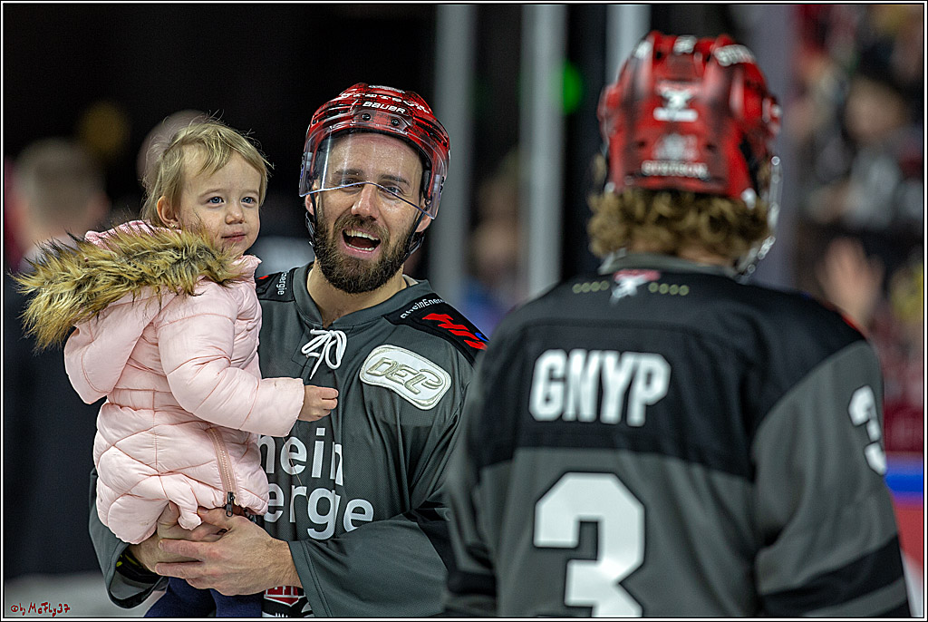 DEL; Koelner Haie - Fischtown Pinguins Bremerhaven, 06.01.2019